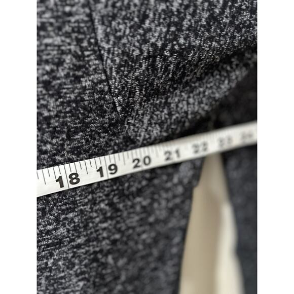 Athleta Luxe Pose Wrap Charcoal Gray Open Front Cardigan Sweater Size S A001796 - Picture 5 of 8